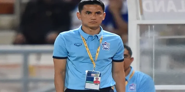 Kiatisuk Senamuang: Thai Football Legend's Rise & Legacy